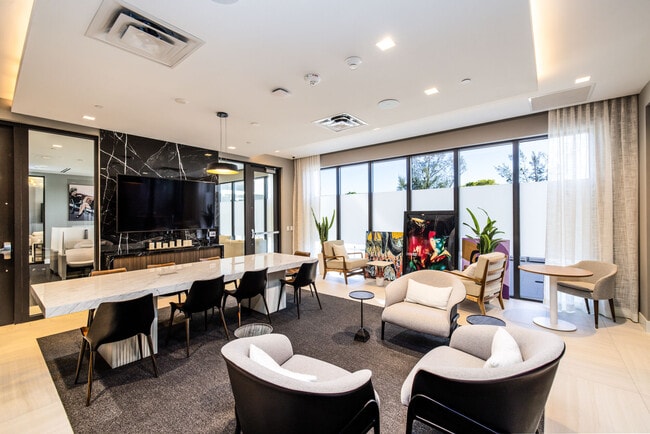 Photo - Oasis Pointe