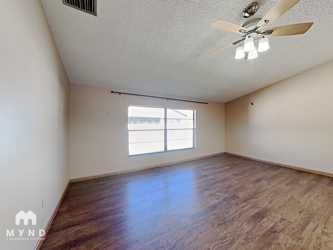 Photo - 2024 Sheffield Ct