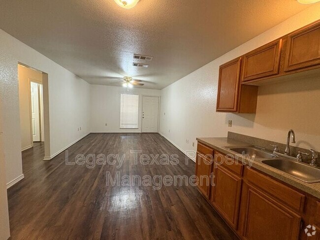 Building Photo - 1112 Williams Ave Unit D Rental