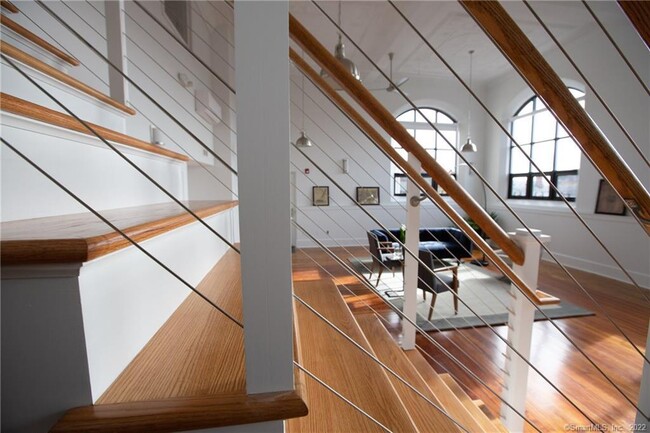 Photo - 70 S Main St