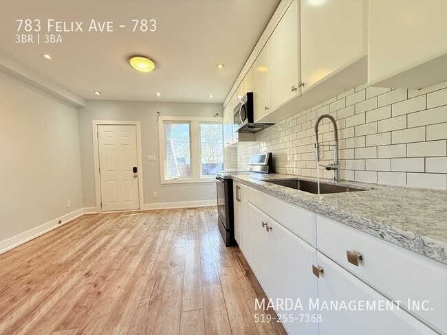 Photo - SPACIOUS 3 BED/2.5 BATH SEMI-DETACHED HOME WEST WINDSOR + HYDRO & GAS Unit 783