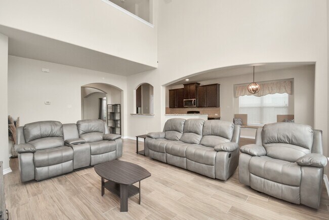 Photo - 2703 Lakecrest River Dr