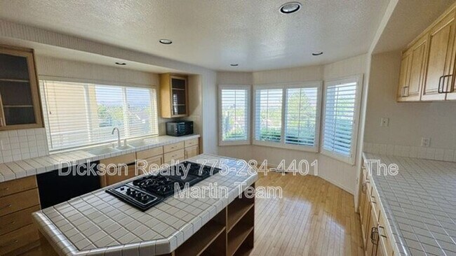 Photo - 6186 Squires Ln