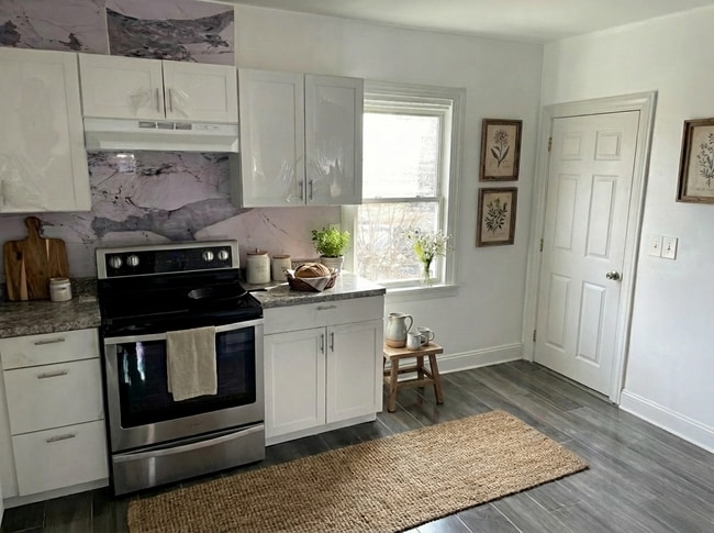 Photo - 49 Carpenter St