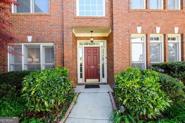 Photo - 1560 Oak Park Cove