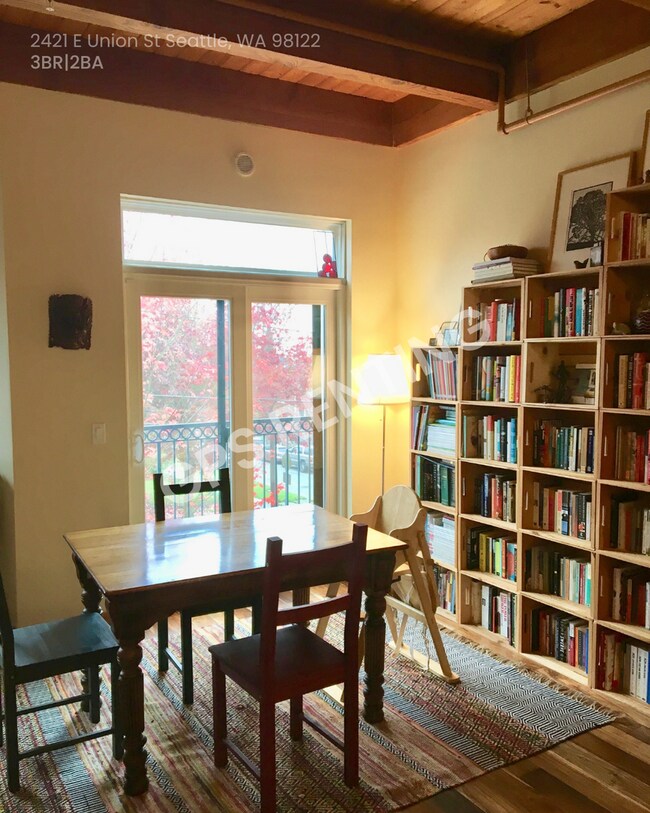Photo - 2421 E Union St