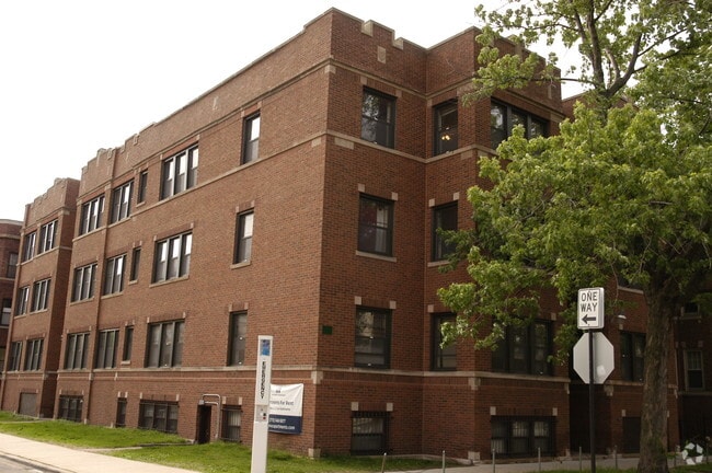 Building Photo - 5401-5405 S. Drexel Boulevard