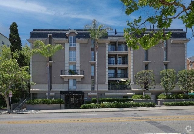 Building Photo - 585 N Rossmore Ave Unit 312 Rental