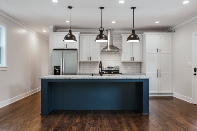 Photo - 132 Flint St