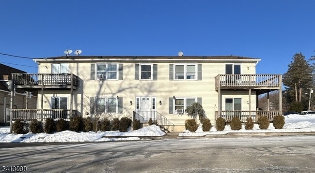 Building Photo - 3 Prospect St Unit 1A