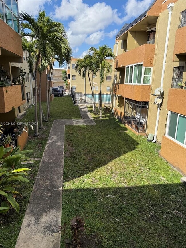 Building Photo - 6070 W 18th Ave Unit 209