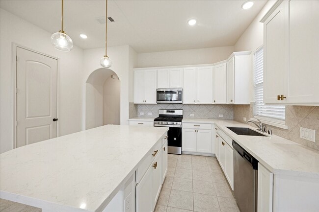 Photo - 6018 Bristol Spur Ln