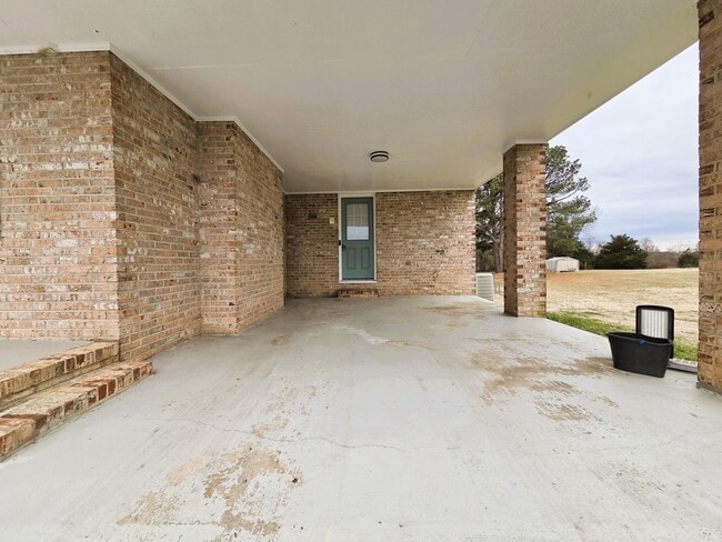 Photo - Remodeled ranch on large serene lot in Amelia County.