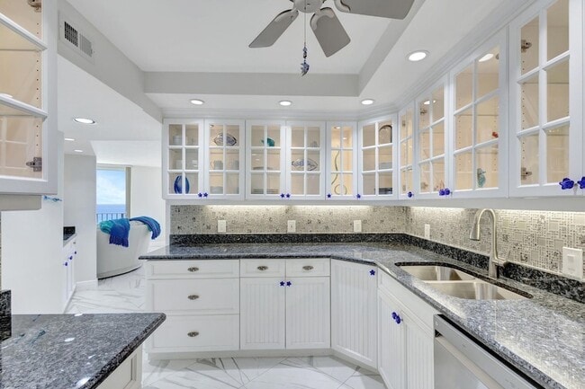 Photo - 5420 N Ocean Dr Unidad 1401