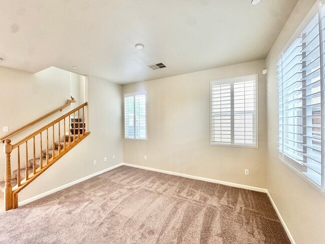 Photo - 2201 Imray Way