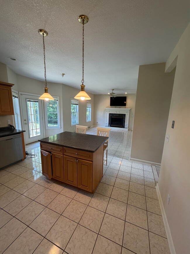 Photo - 233 S Bayshore Dr