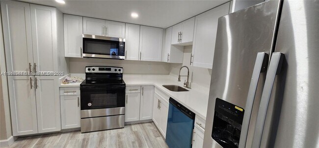 Photo - 18021 Biscayne Blvd Unit 903