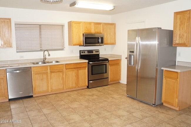 Photo - 2935 E Cherry Hills Dr