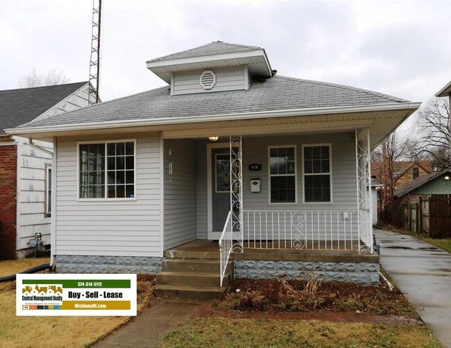 Building Photo - Updated 3 bedroom South Bend, IN Home