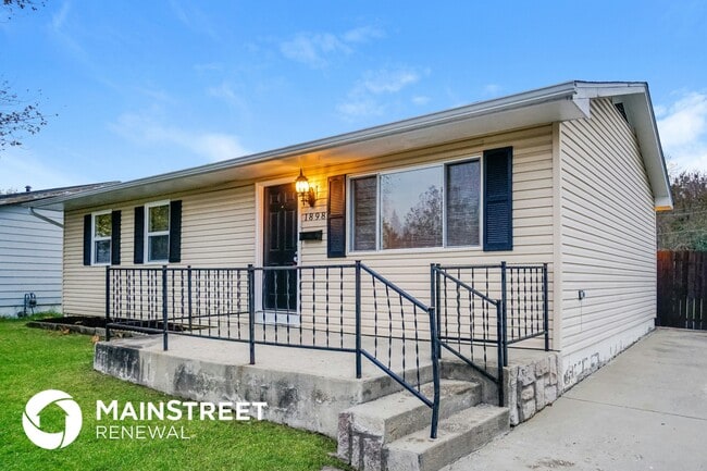 Photo - 1898 Edenburgh Dr E