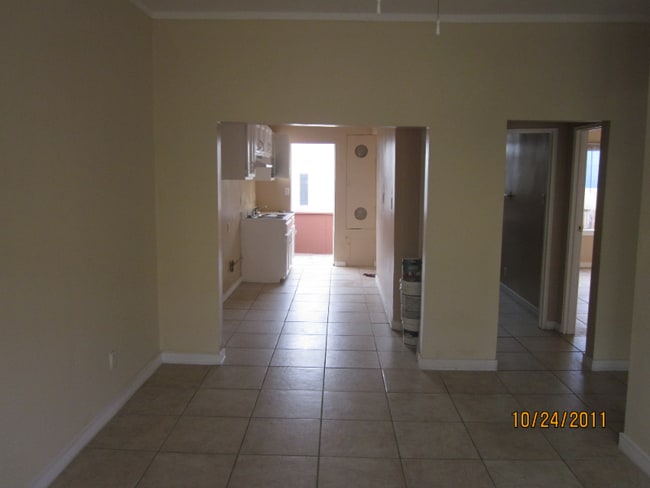 Photo - 209 Columbia Pl