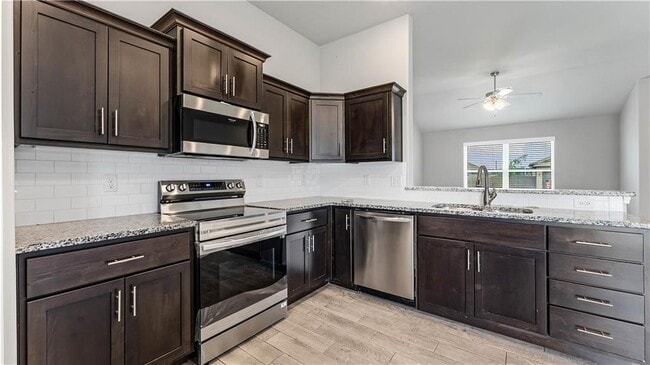 Photo - 200 Post Oak Ave