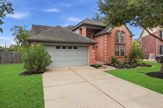 Photo - 818 Heather Park Ct