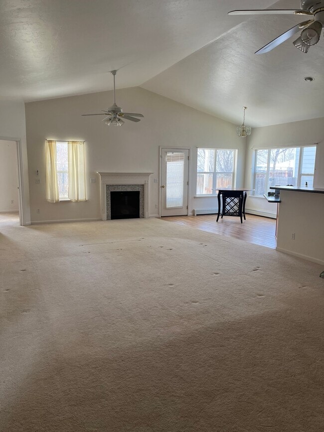 Photo - 2040 E Miami Rd