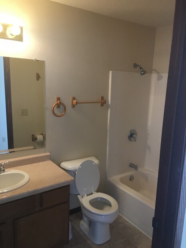 Kaeding Apartments - 337