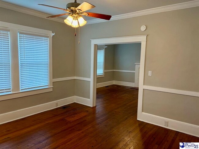 Photo - 510 Warley St