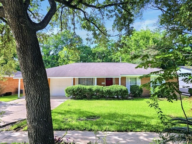 Building Photo - 5922 Densmore Dr Rental