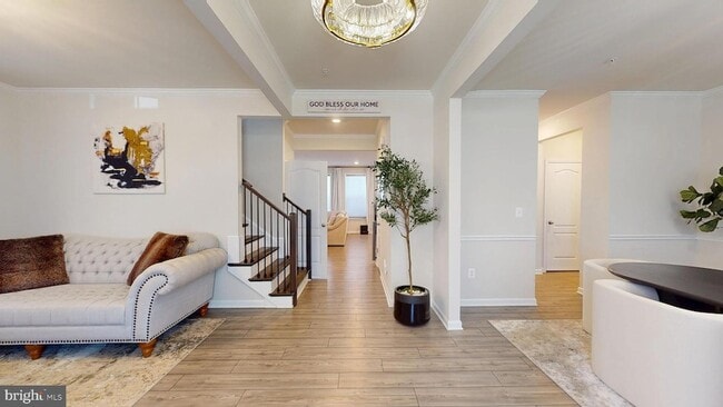 Photo - 10909 Meridian Hill Way