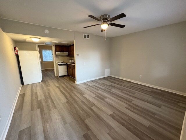 Photo - 904 E 14th St Unidad 2