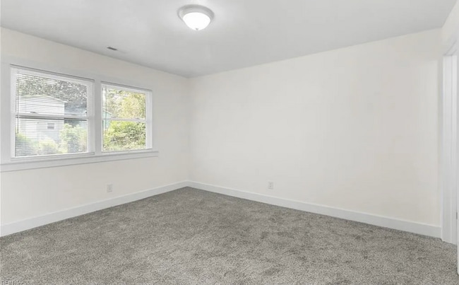 Photo - 511 Shepard St