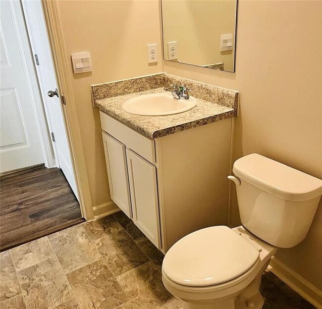 Photo - 124 Grand Hickory Wy