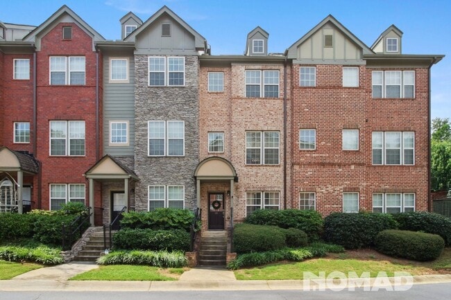 Charming 1BR, 3 Level Townhome in Brookhaven - Charming 1BR, 3 Level Townhome in Brookhaven