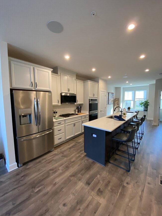 Photo - 295 Phoenix Dr