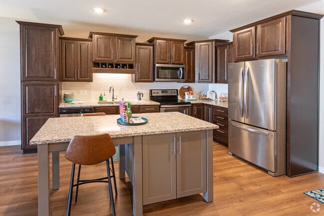 1BR, 1BA, Model, Sonoma - 847SF