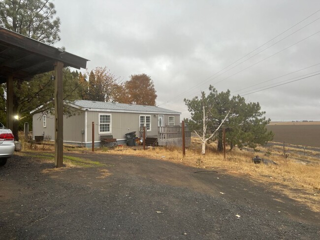 Country Living! 3 Bed 2 Bath Home in Ephra... - Country Living! 3 Bed 2 Bath Home in Ephra...