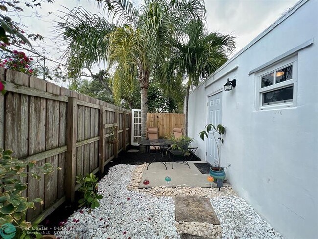 Photo - 819 SW 9th Terrace