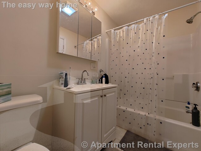 Photo - 1054 Cambridge St Unit #2R