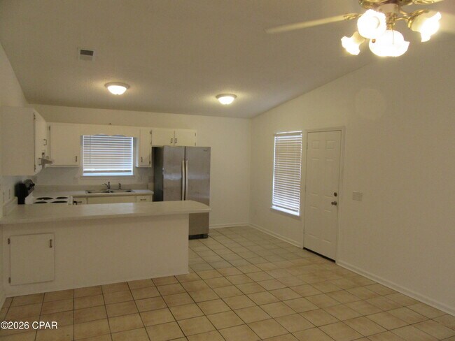 Photo - 5111 Flint Ave