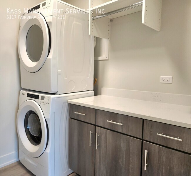 Fairview Station Apartments Downers Grove, IL