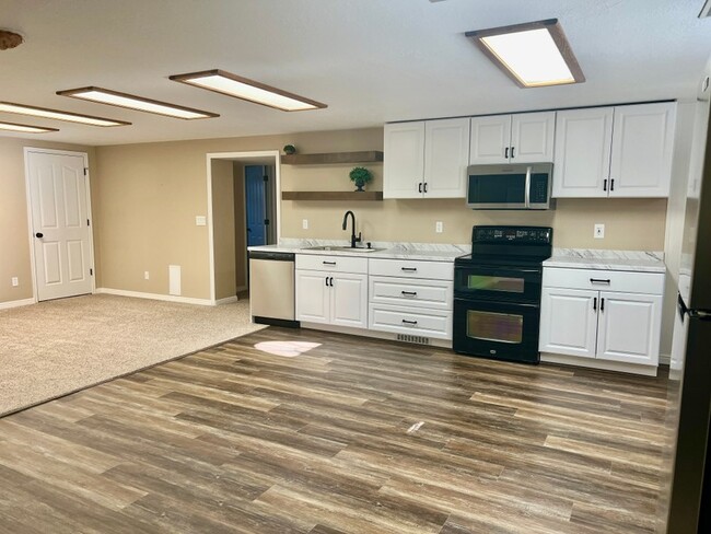 Photo - 1324 S 175 E