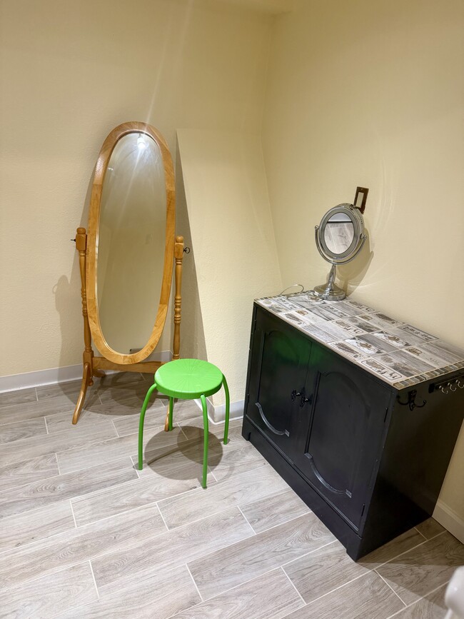 Photo - 5419 Silva Ave