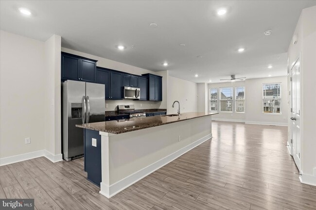 Building Photo - 304 Sweetbay Rd