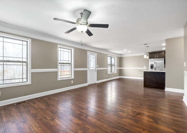 Photo - 1103 Medallion Ct