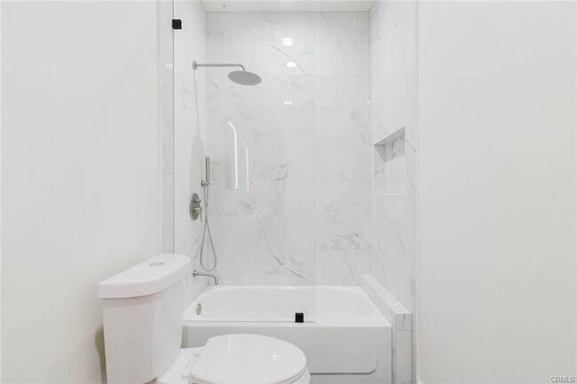 5732 Willowcrest Ave Unit 2