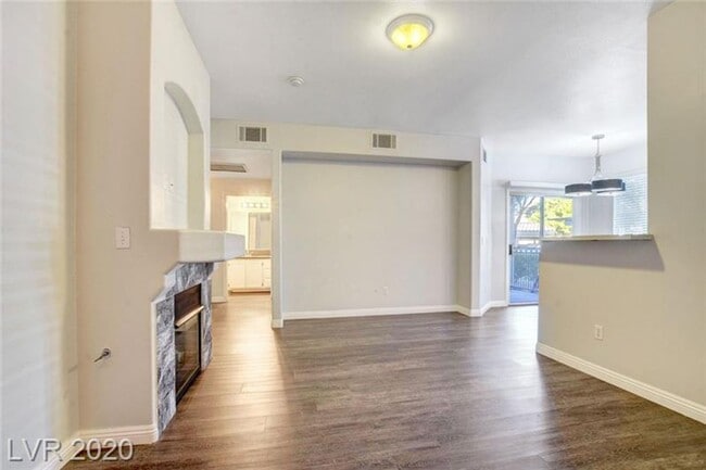 Photo - Gorgeous 2bedoom condo ready for immediate...