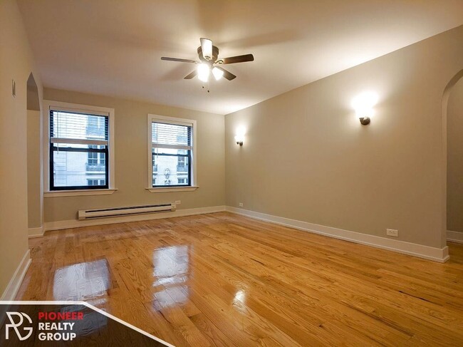 Photo - 425 W Roscoe St Unit 310